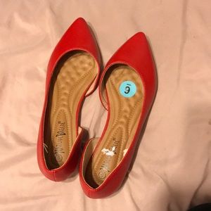 These flat shoes are brand new. Never worn.